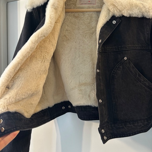 NWOT Tia Cozy Denim Jacket - Picture 7 of 11